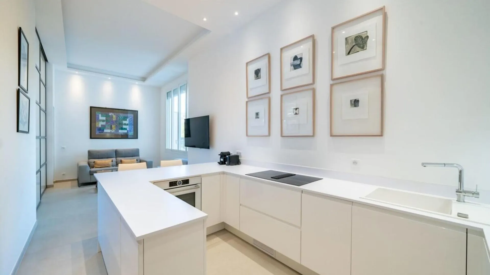 Wonderful One Bedroom In Le Gallia Cannes 0*,